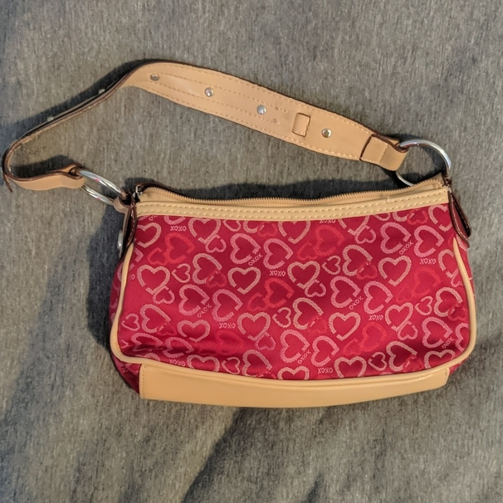 Very cute xoxo heart bag!